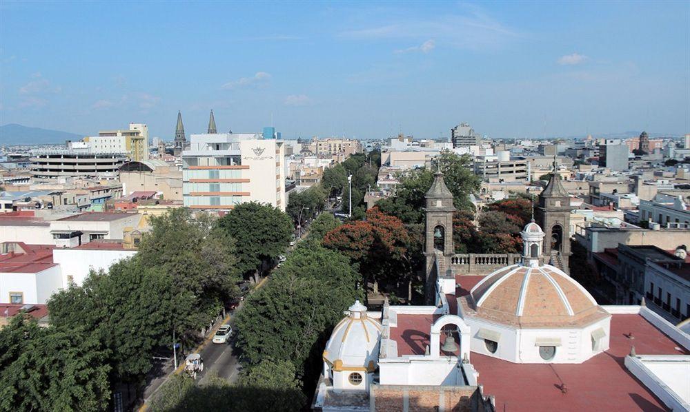 Hotel Vista Hermosa Guadalajara Bagian luar foto