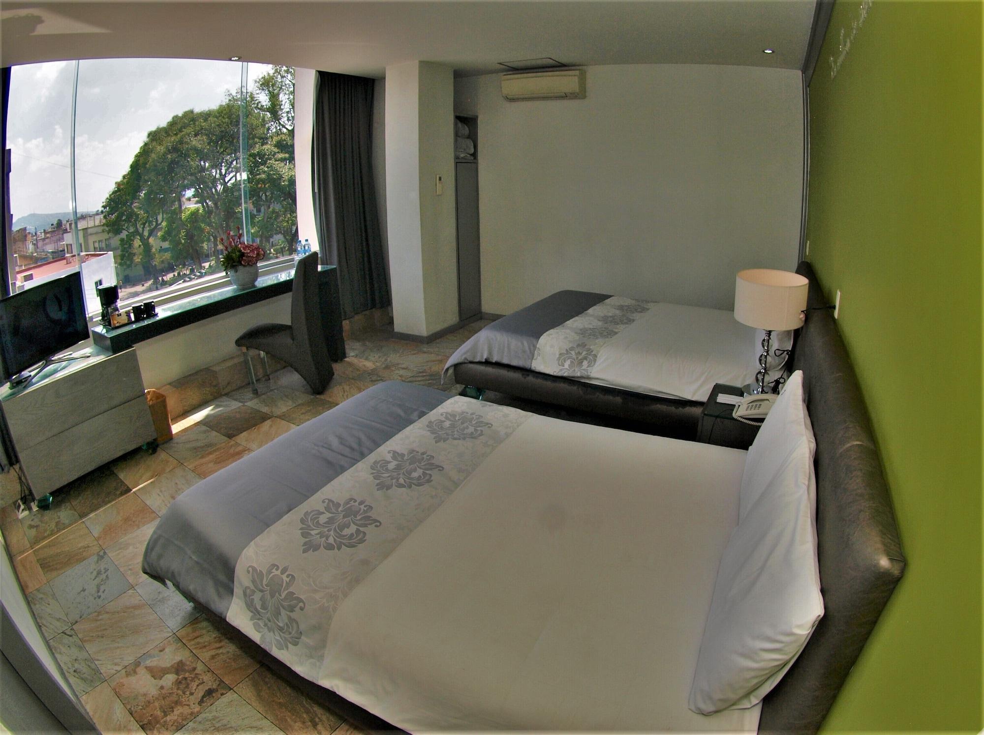 Hotel Vista Hermosa Guadalajara Bagian luar foto
